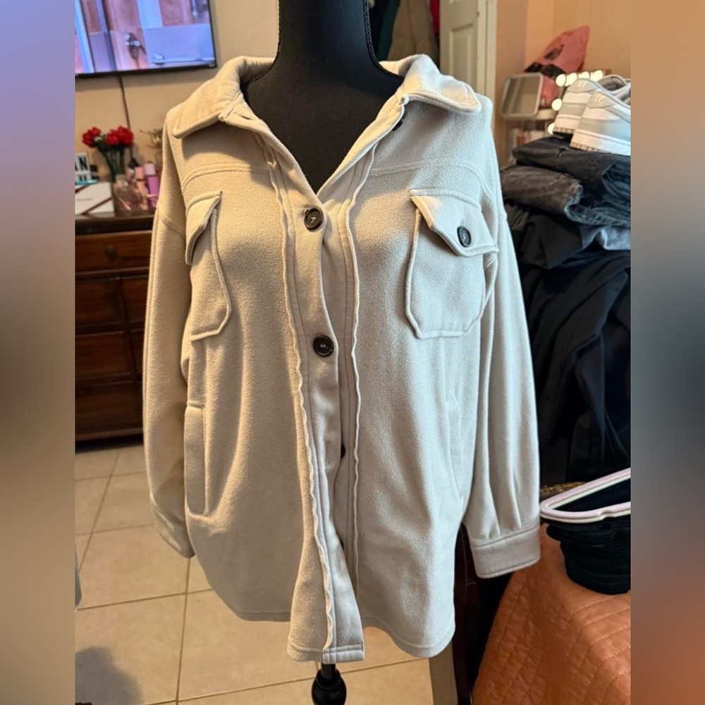Women's Cream Button-Up Jacket/shirt